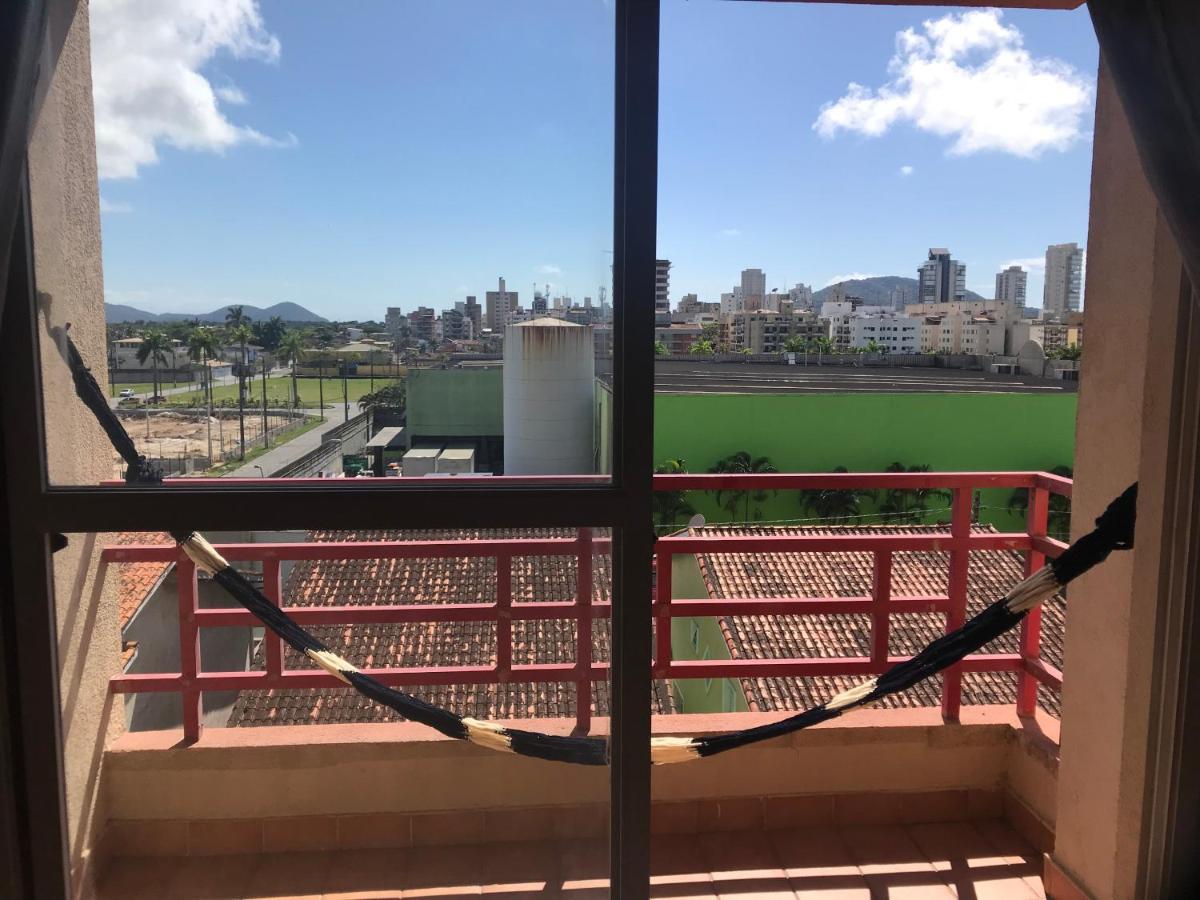 Apartamento Enseada, 56 M2, Ao Lado Carrefour, Totalmente Equipado 瓜鲁雅 外观 照片